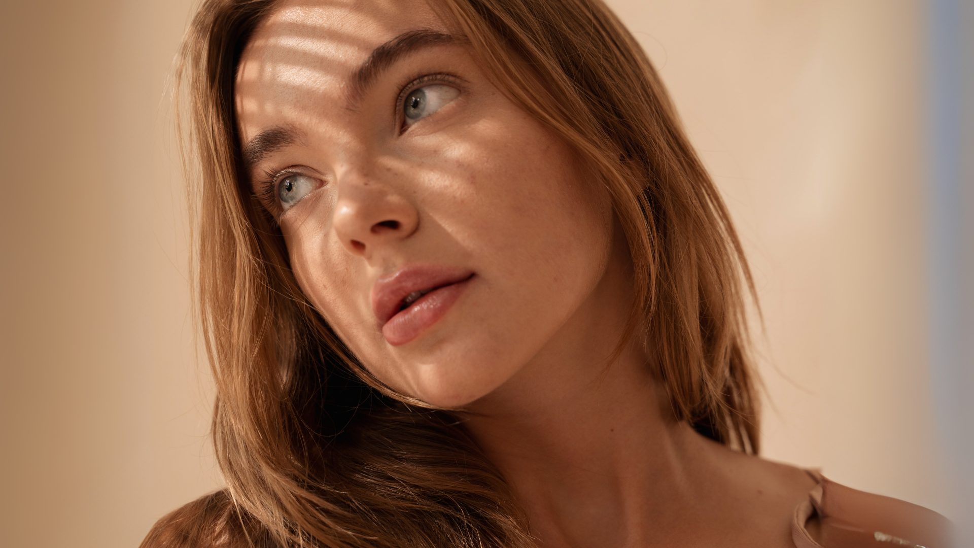 Dry Skin: Causes, Treatment and How to Restore Your Skin Barrier